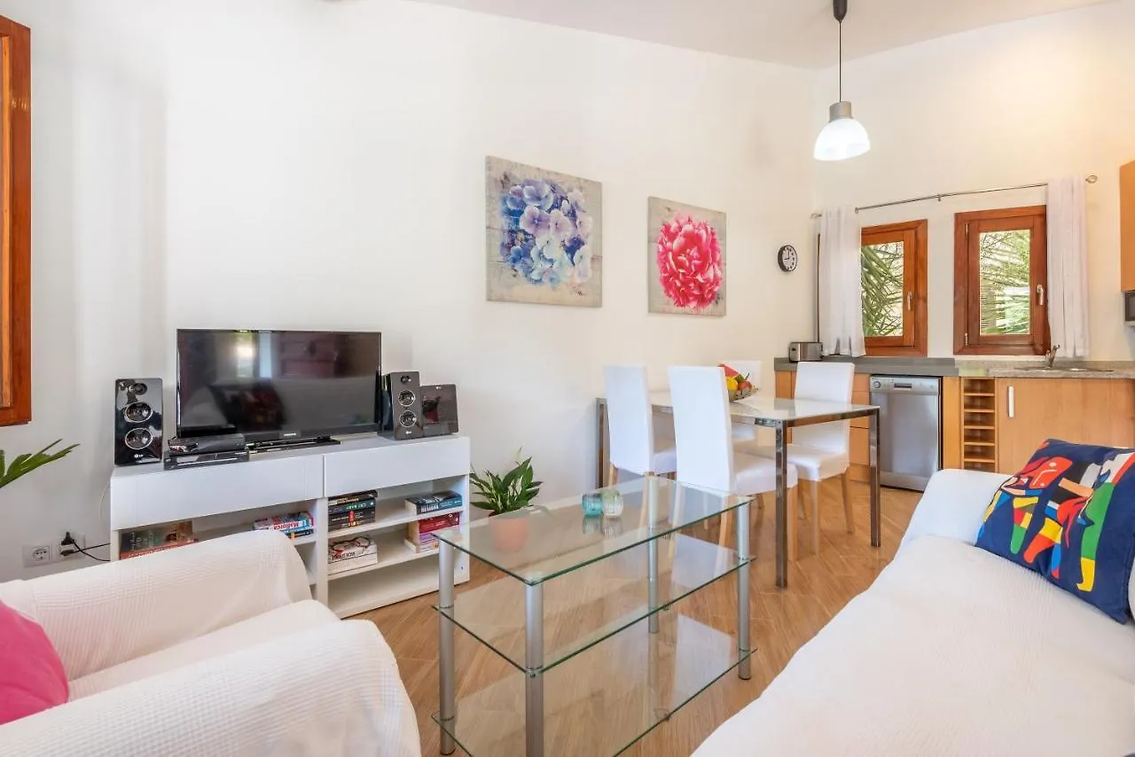 הוילה Casa Pequena Crestatx ספרד